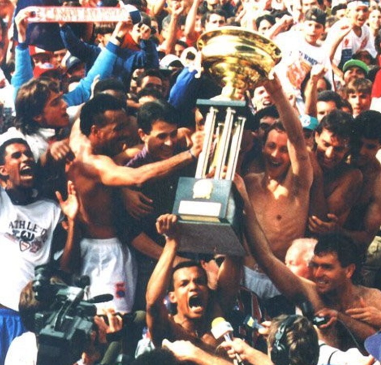 Bicampeão Paranaense